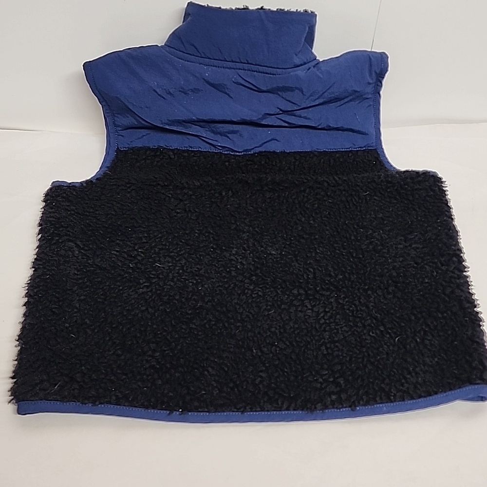 J. Crew Blue & Black Kids Size 7 Warm Comfortabke Winter Vest - Picture 3 of 10